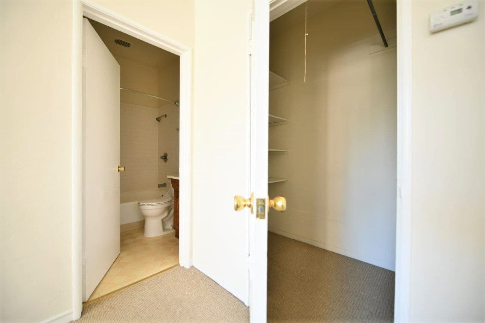 Berkeley Apartment: 2468 Bancroft Way