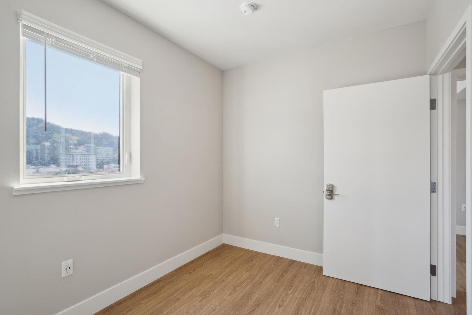 Berkeley Apartment: 2480 Bancroft Way