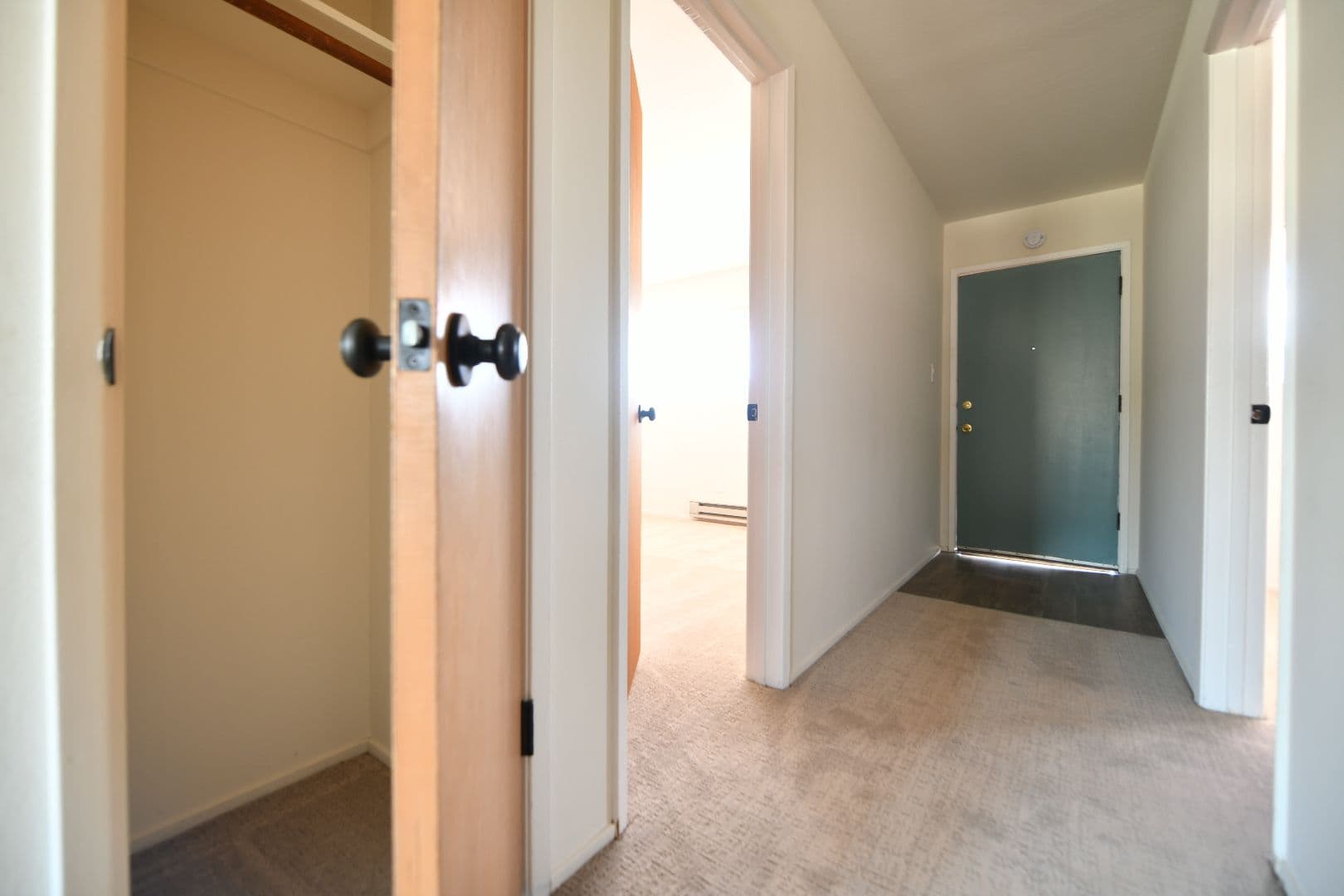 Alameda Apartment: 2031 Shoreline Drive
