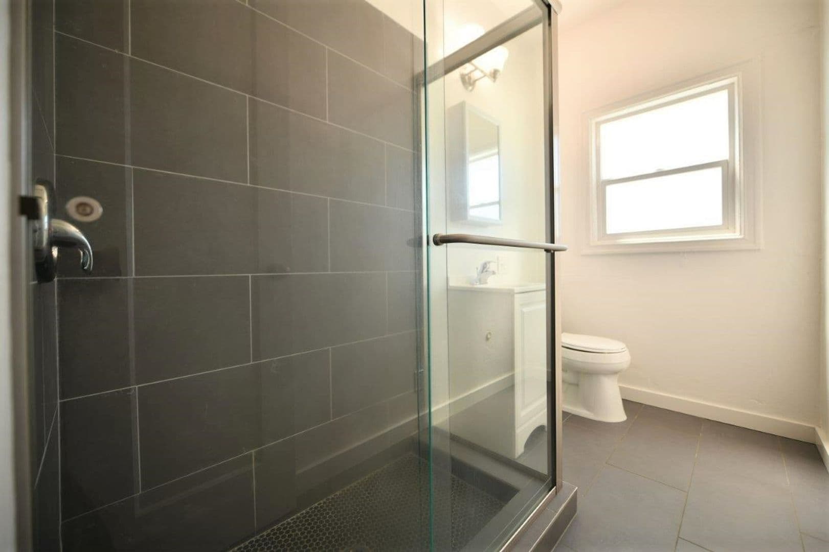 Oakland Apartment: 721 40th Street