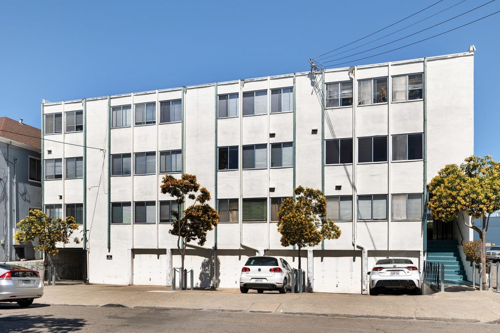 Oakland Apartment: 1435 3rd Avenue