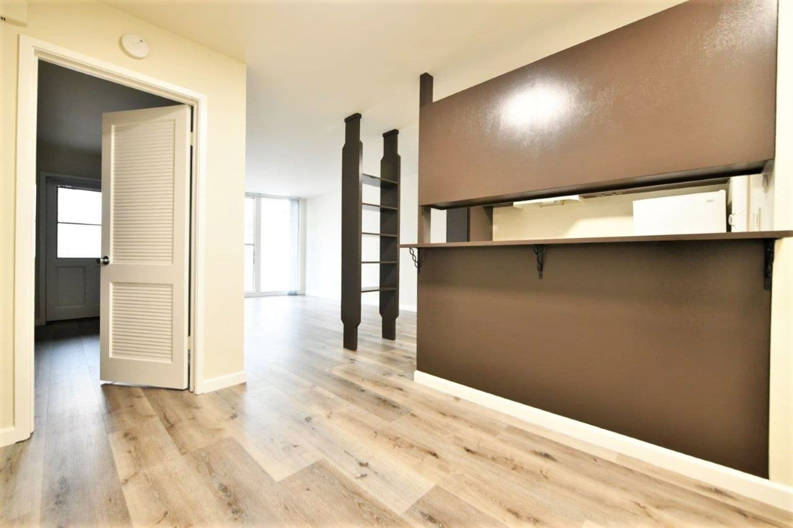 Berkeley Apartment: 2415 College Avenue