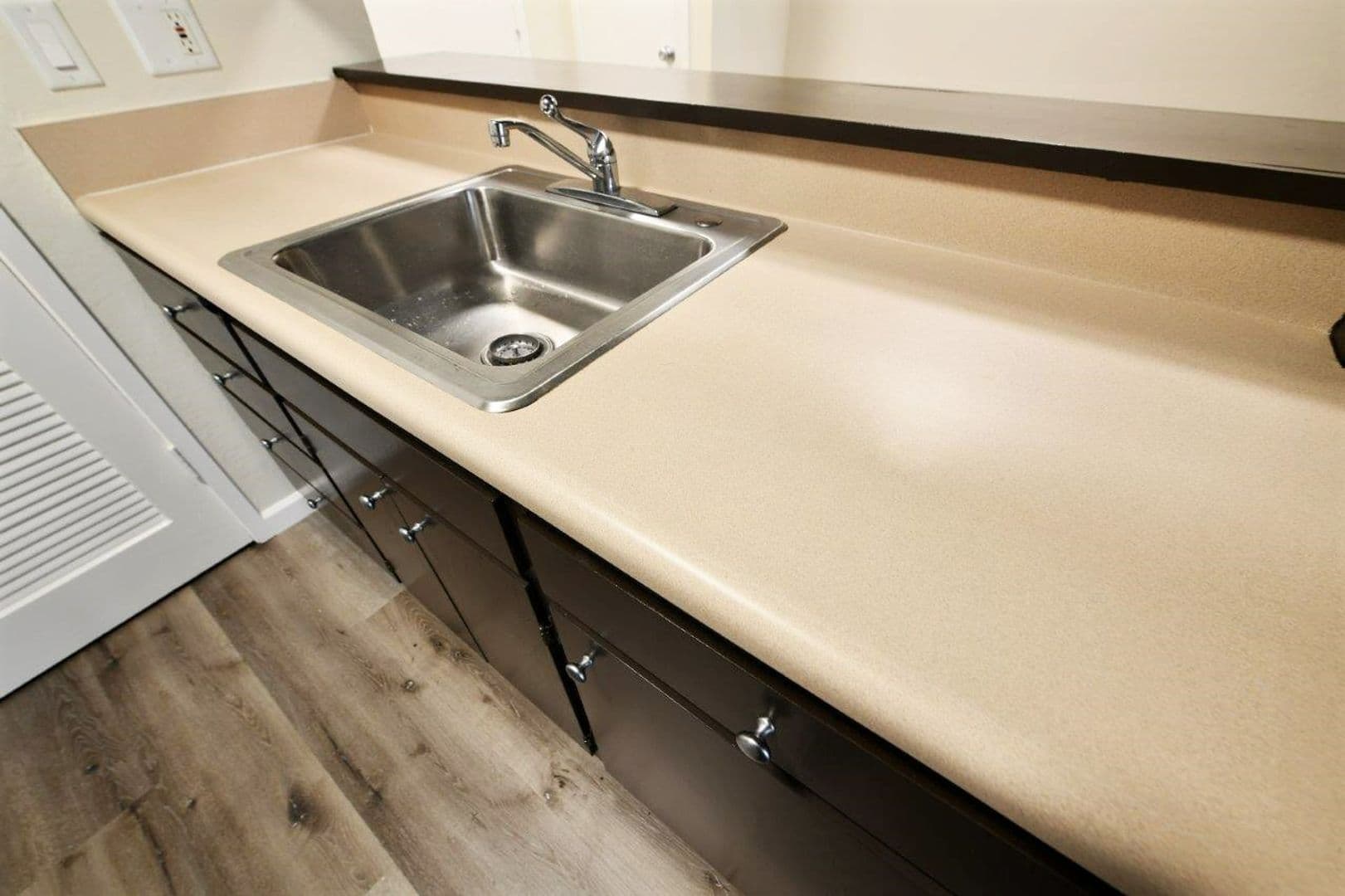 Berkeley Apartment: 2415 College Avenue