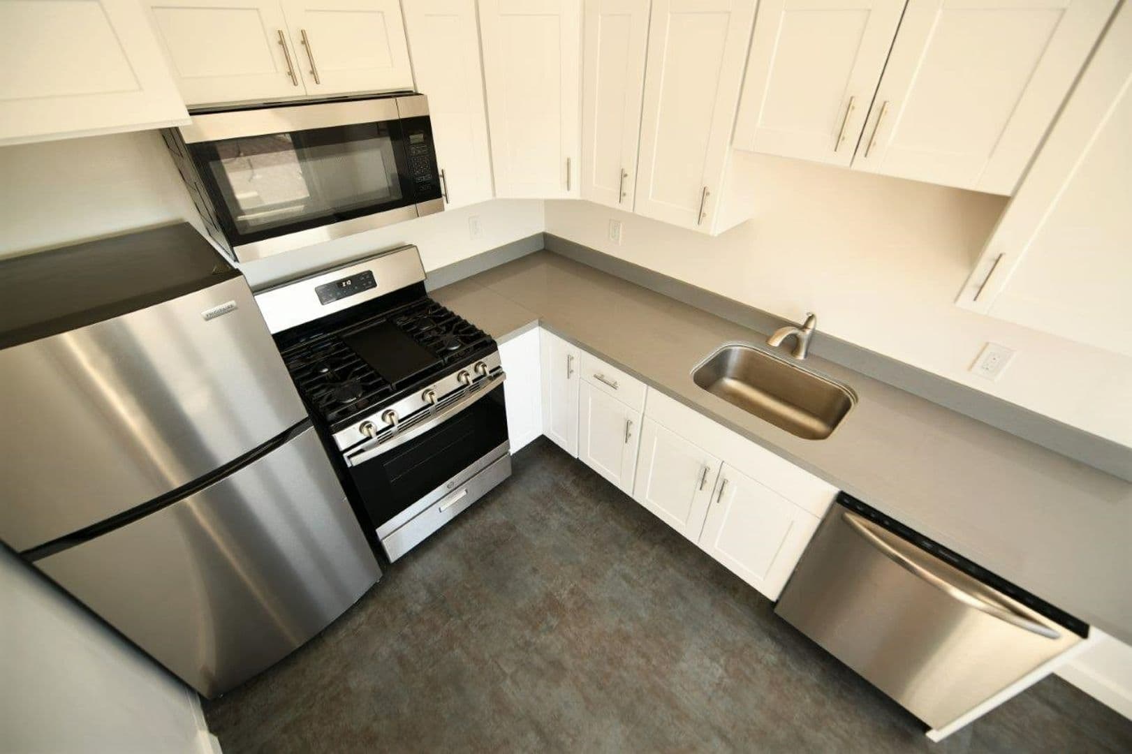 Oakland Apartment: 721 40th Street