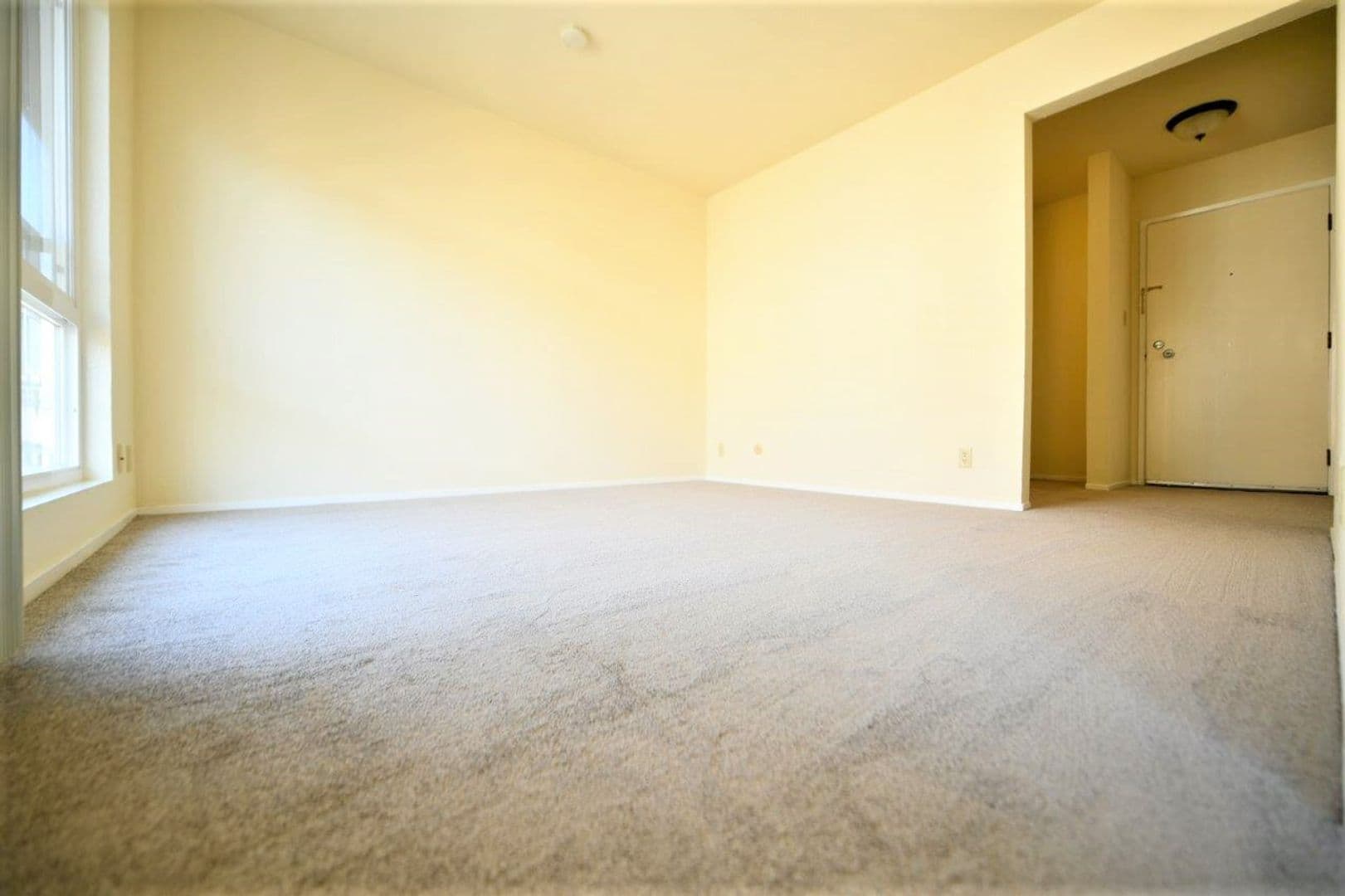 Oakland Apartment: 2801 Summit Street