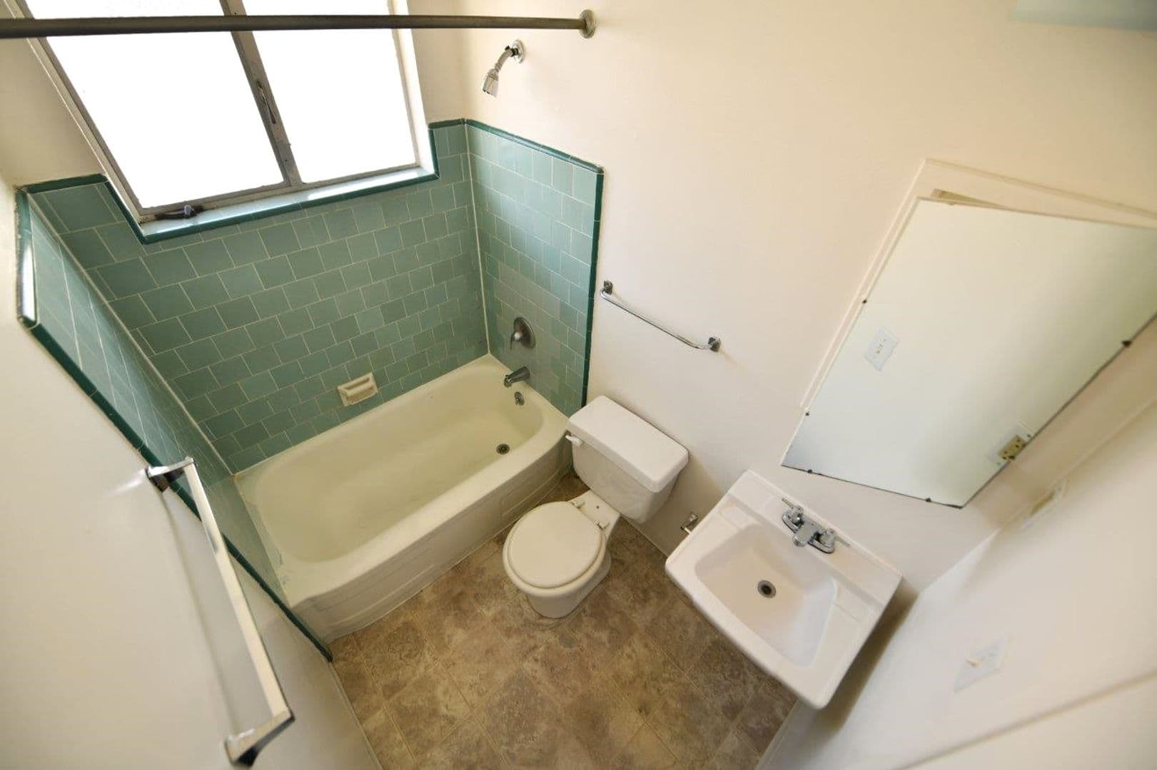 Berkeley Apartment: 1225 Ashby Avenue