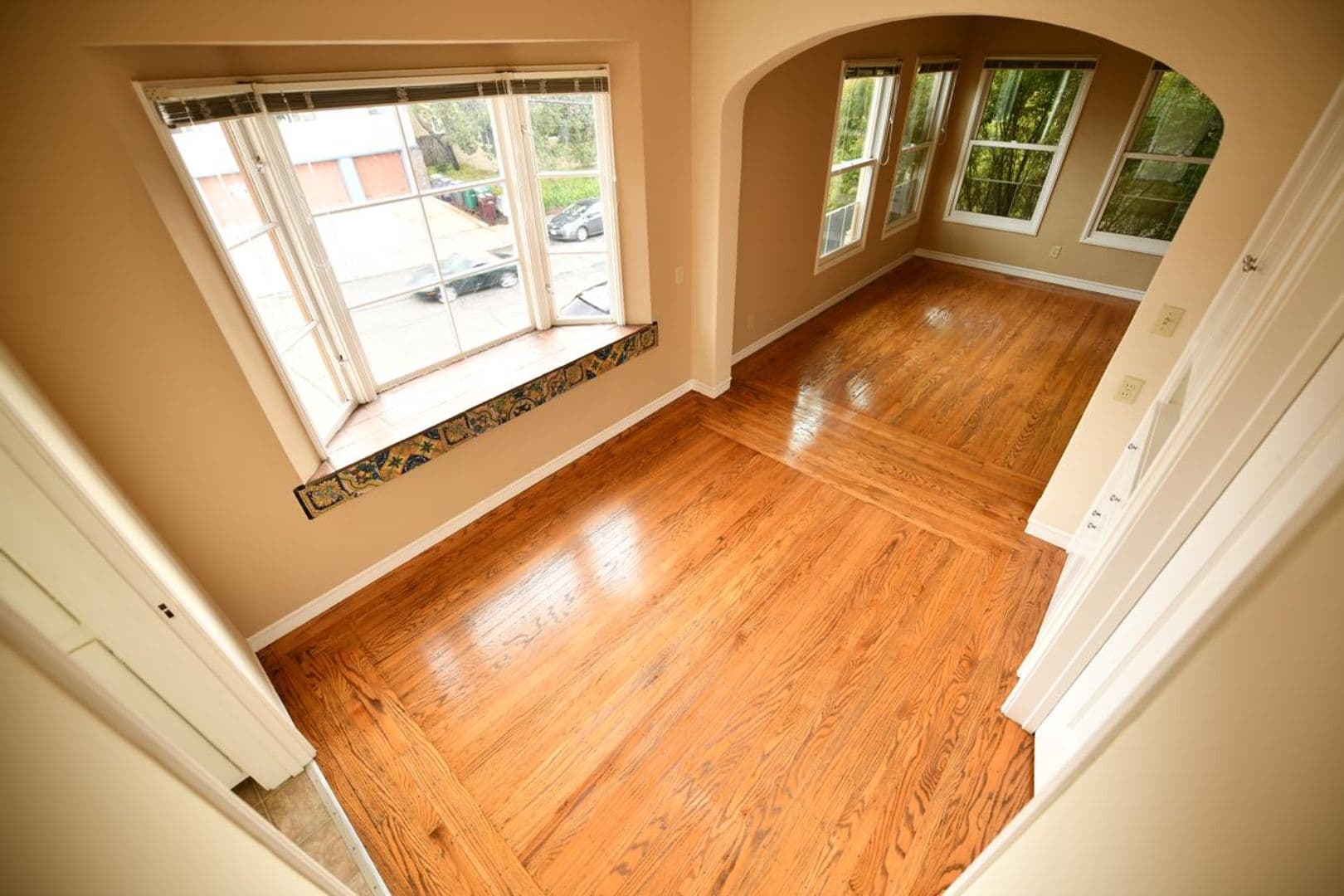 Oakland Apartment: 373 Orange Street