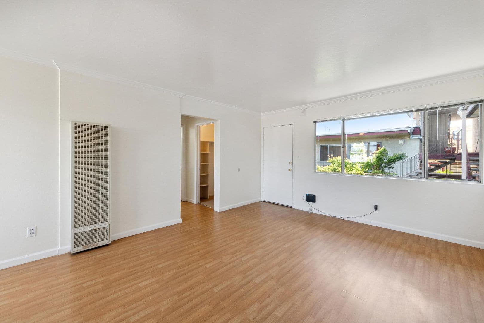 Oakland Apartment: 434 E. 17th Street