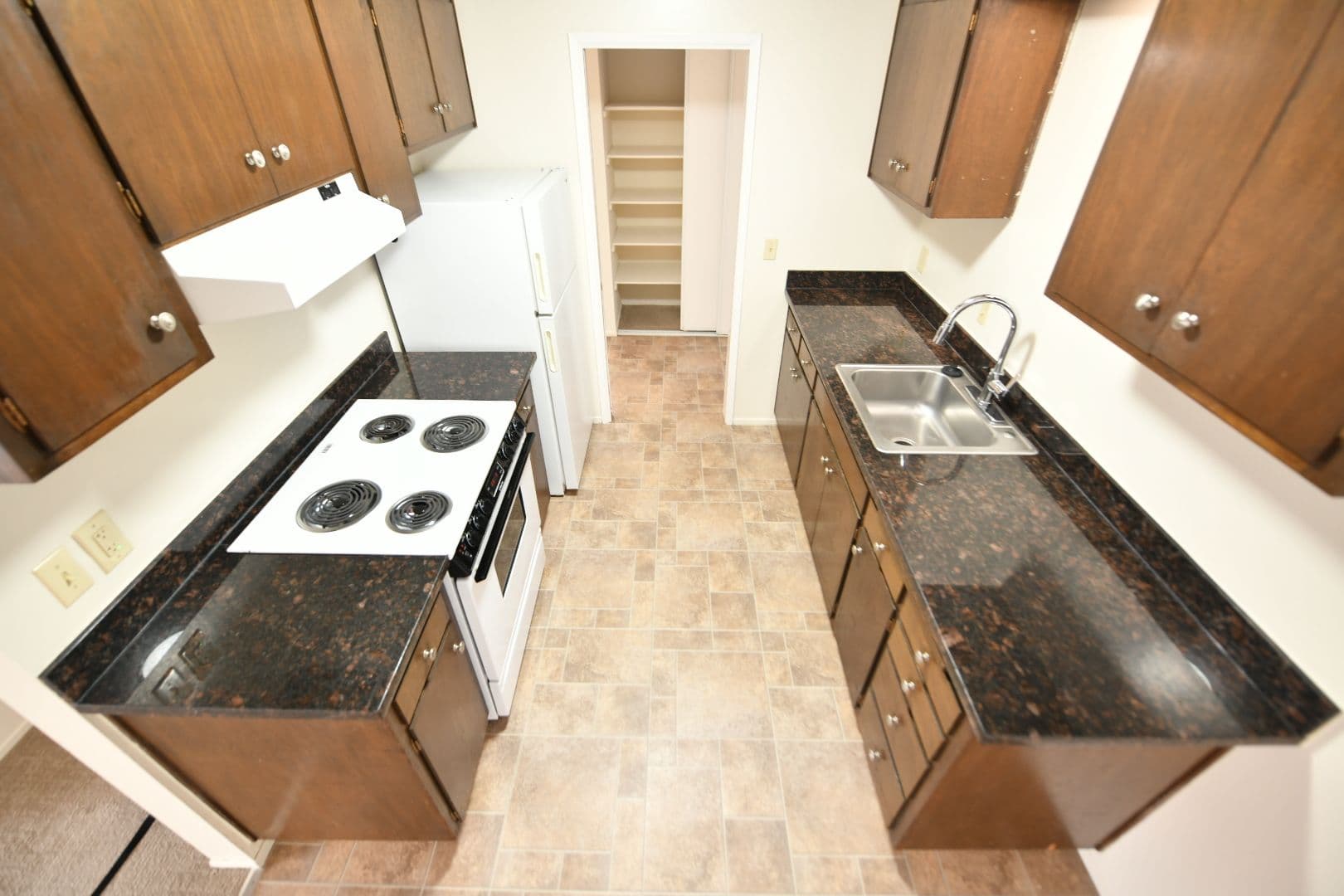 Berkeley Apartment: 2725 Haste Street
