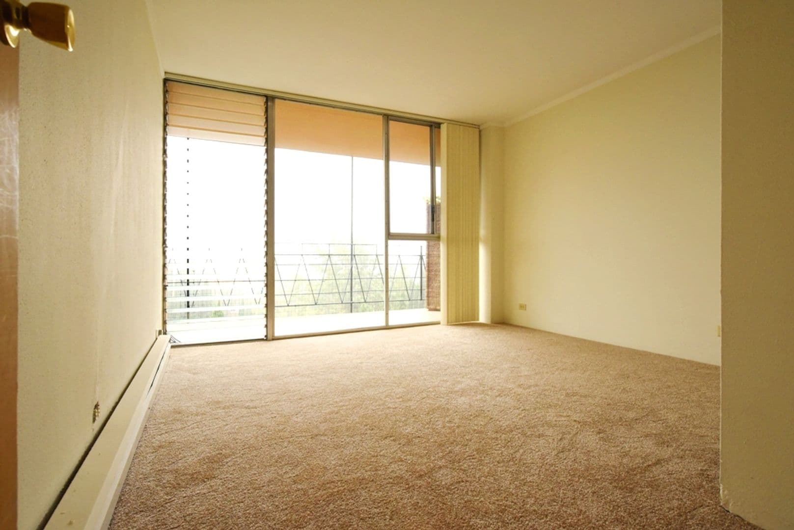 Berkeley Apartment: 2525 Stuart Street