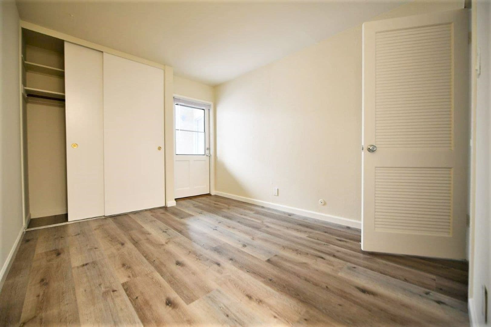 Berkeley Apartment: 2415 College Avenue