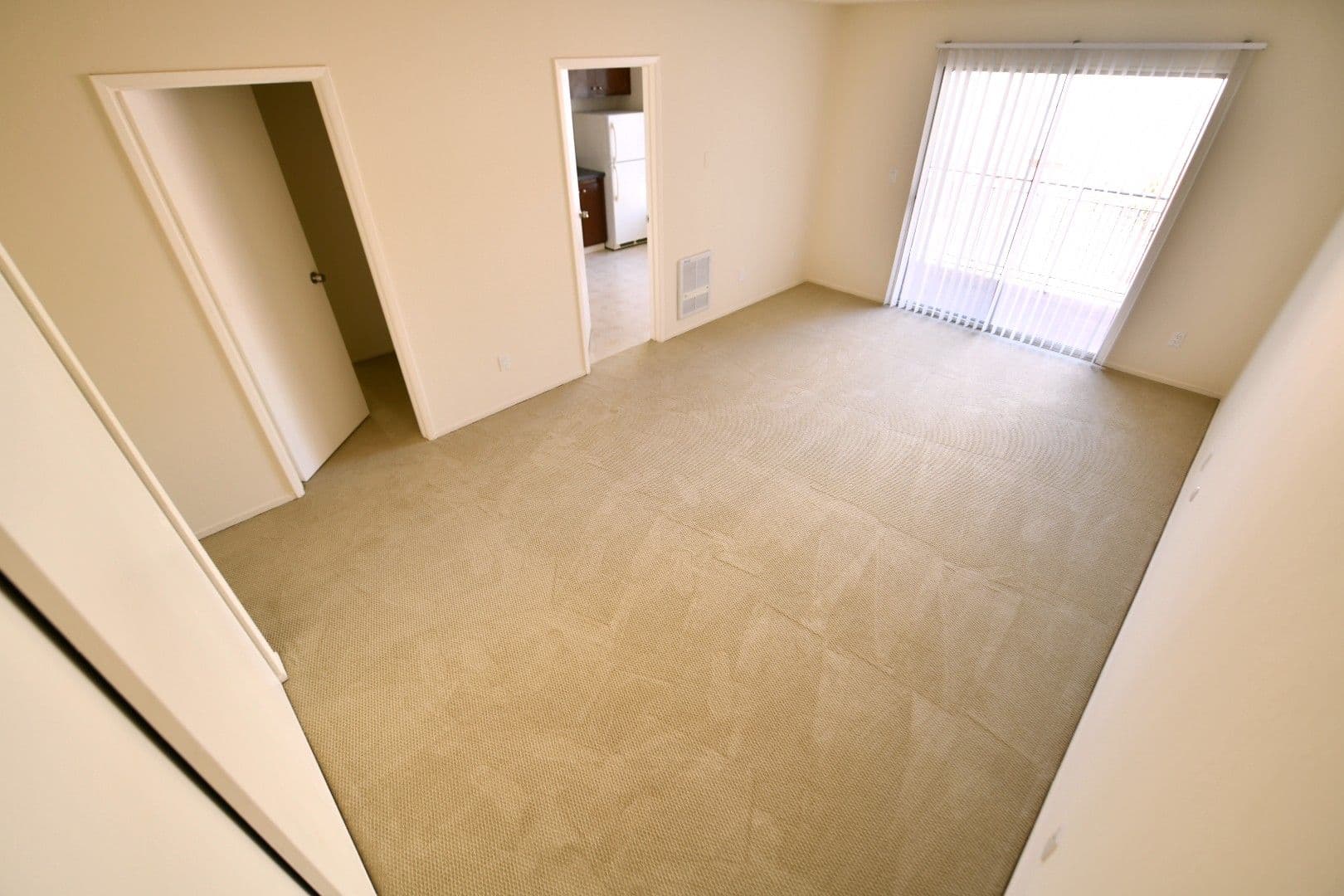 Oakland Apartment: 1570 Jackson Street