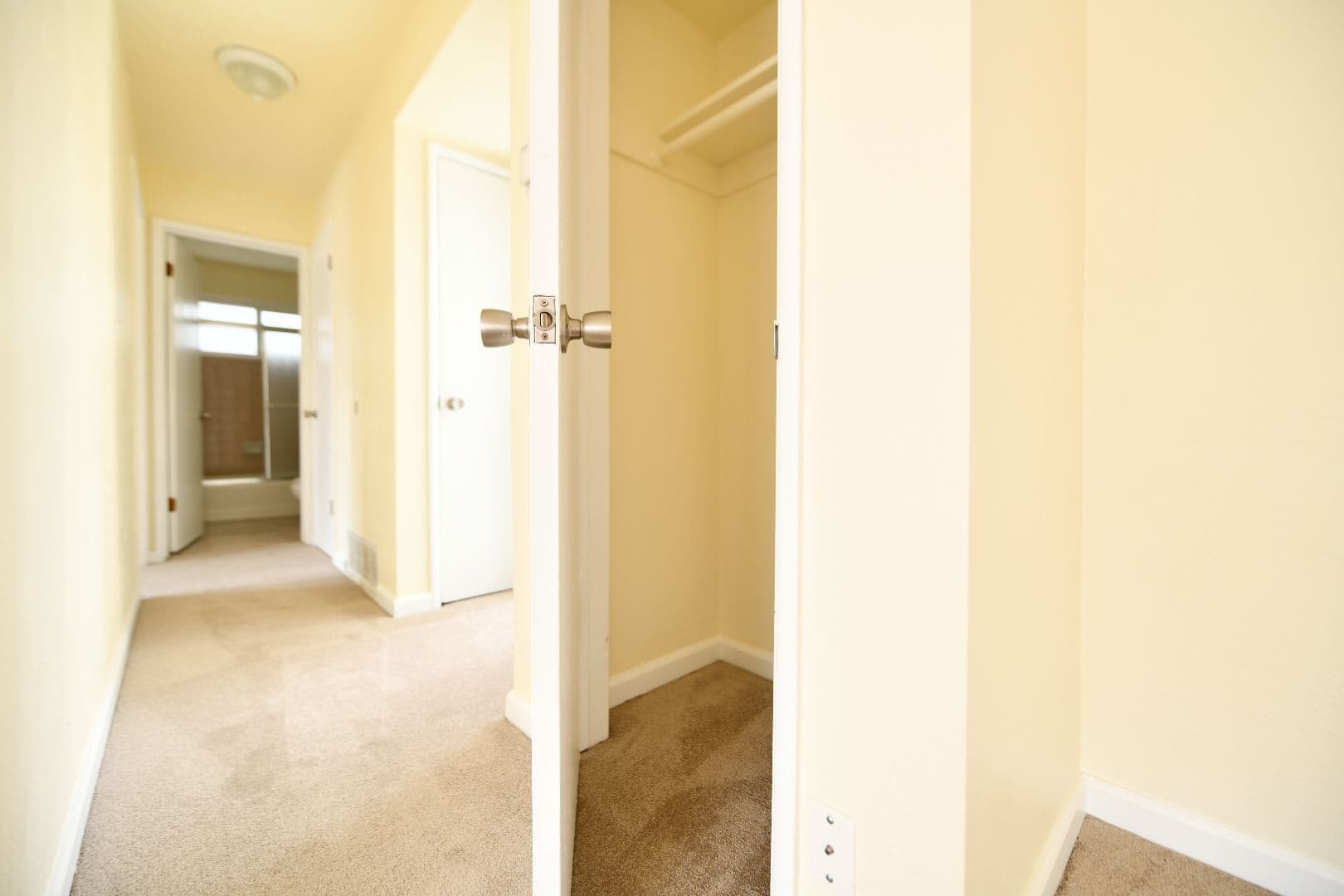 Oakland Apartment: 433 Perkins Street
