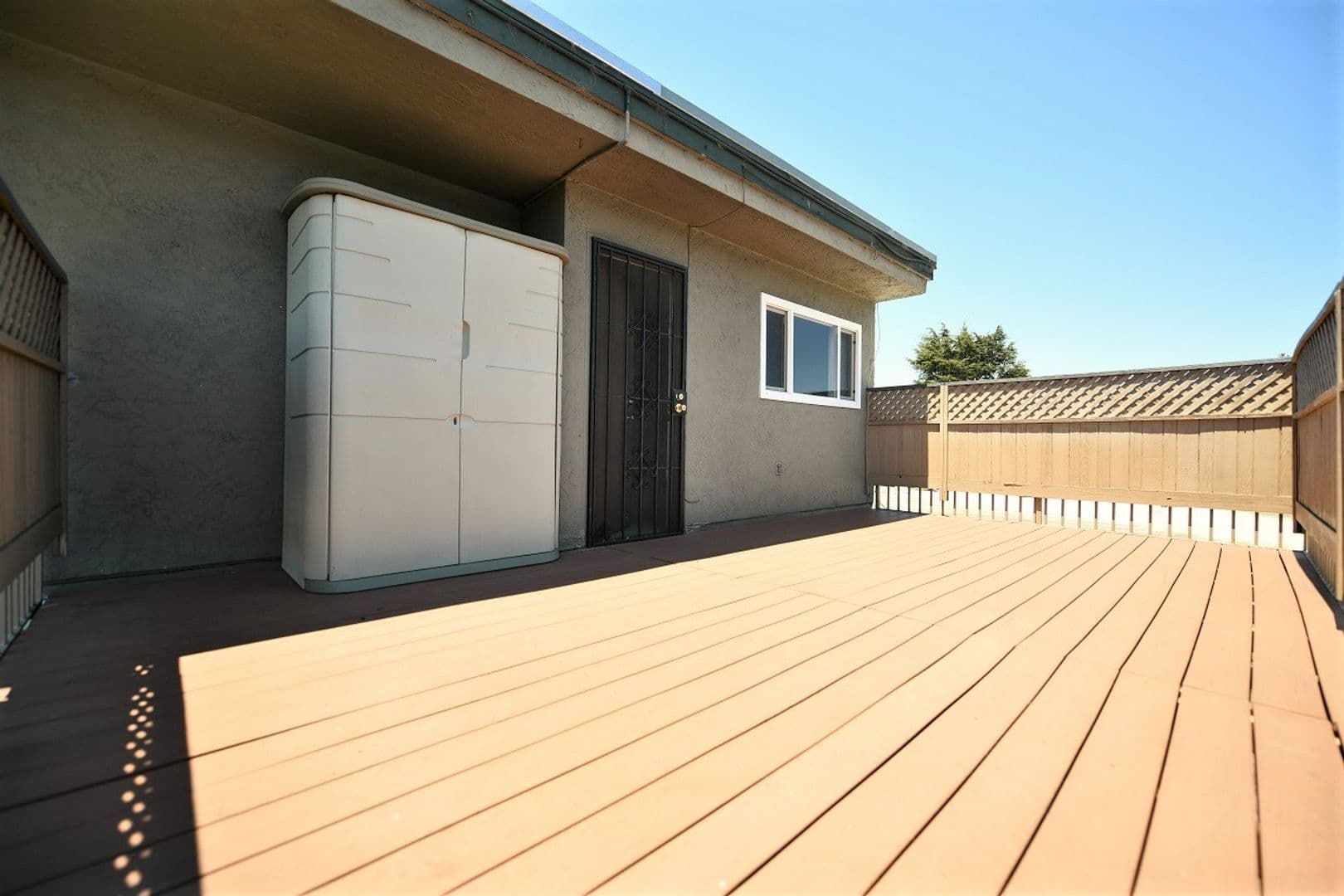 Oakland Apartment: 398 Euclid Avenue