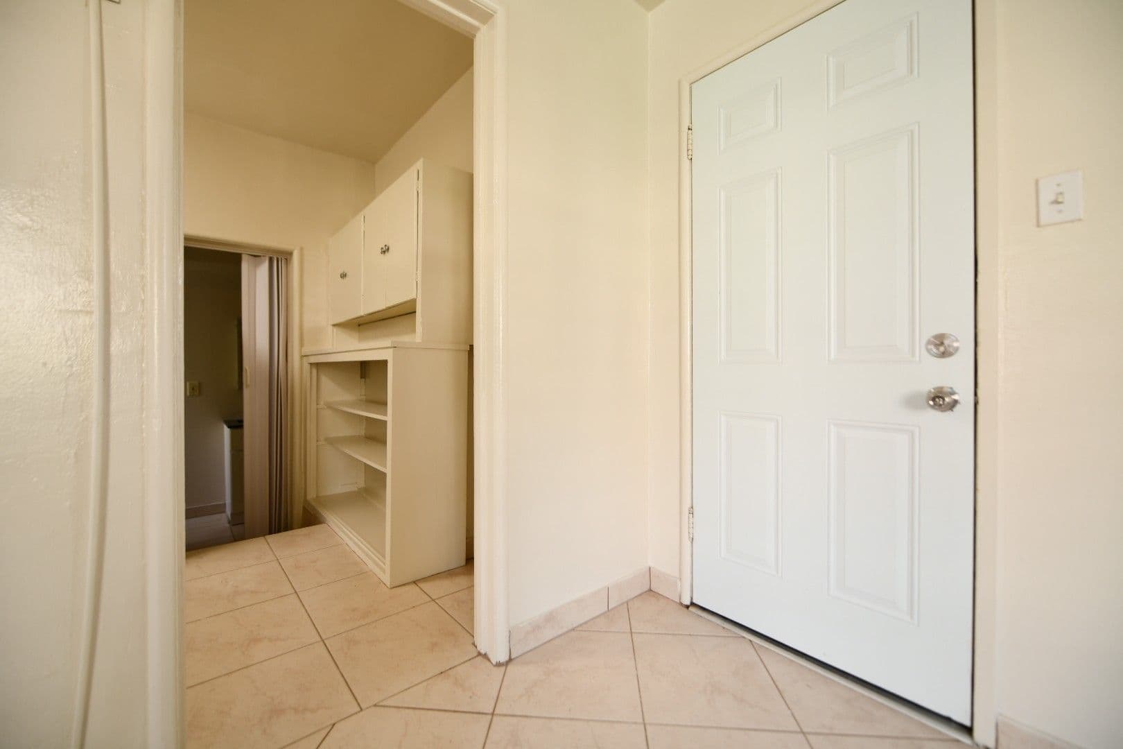 Berkeley Apartment: 2012 Channing Way