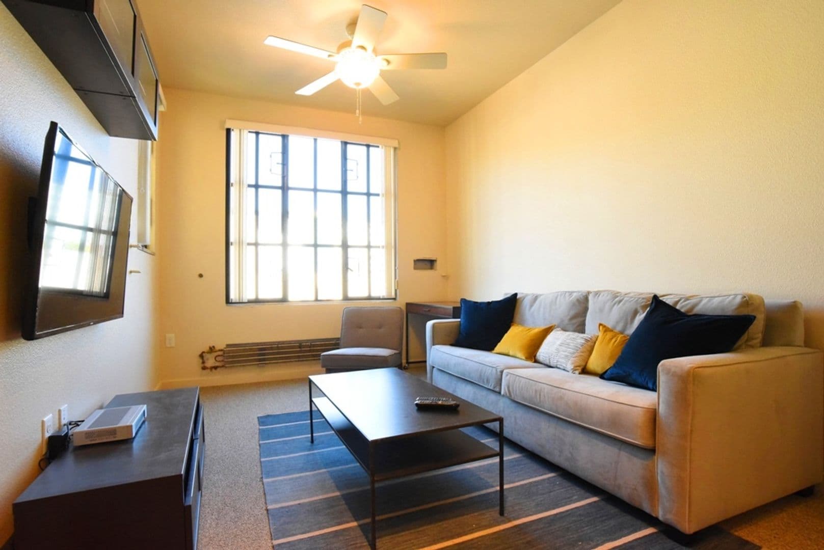 Berkeley Apartment: 2526 Durant Avenue