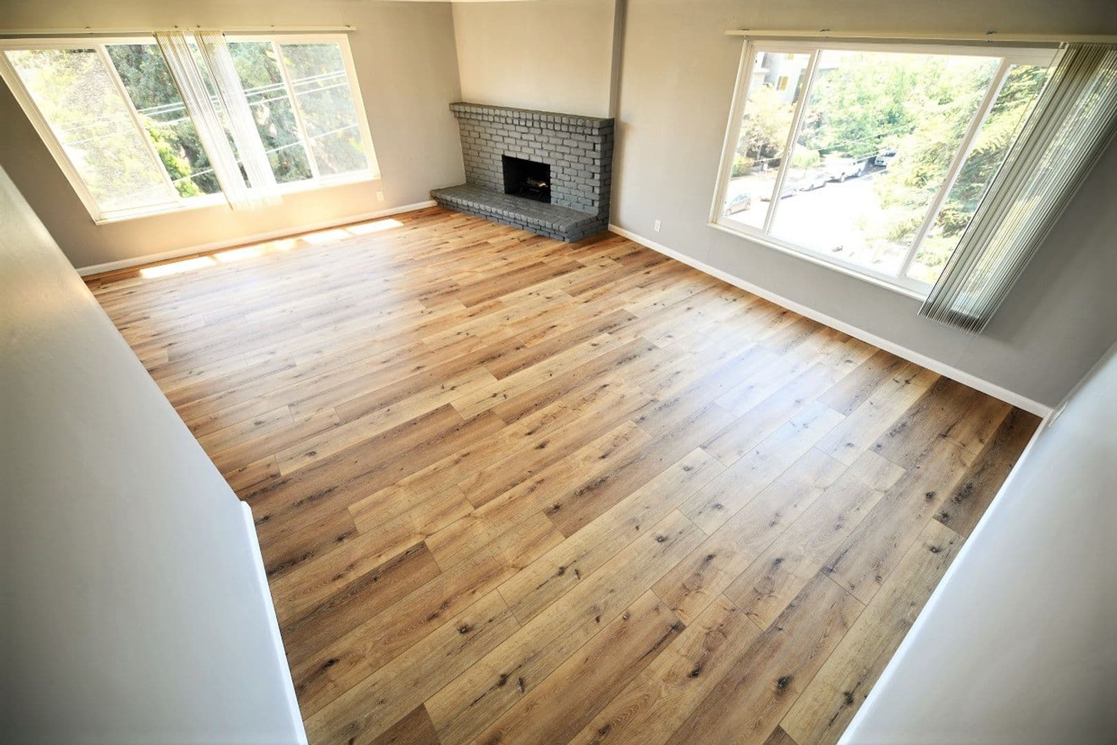 Oakland Apartment: 398 Euclid Avenue