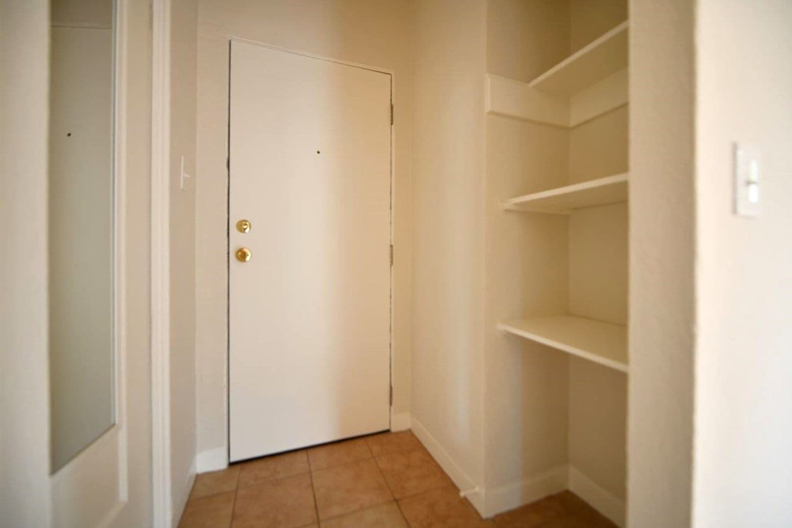 Martinez Apartment: 1131 Pine Street