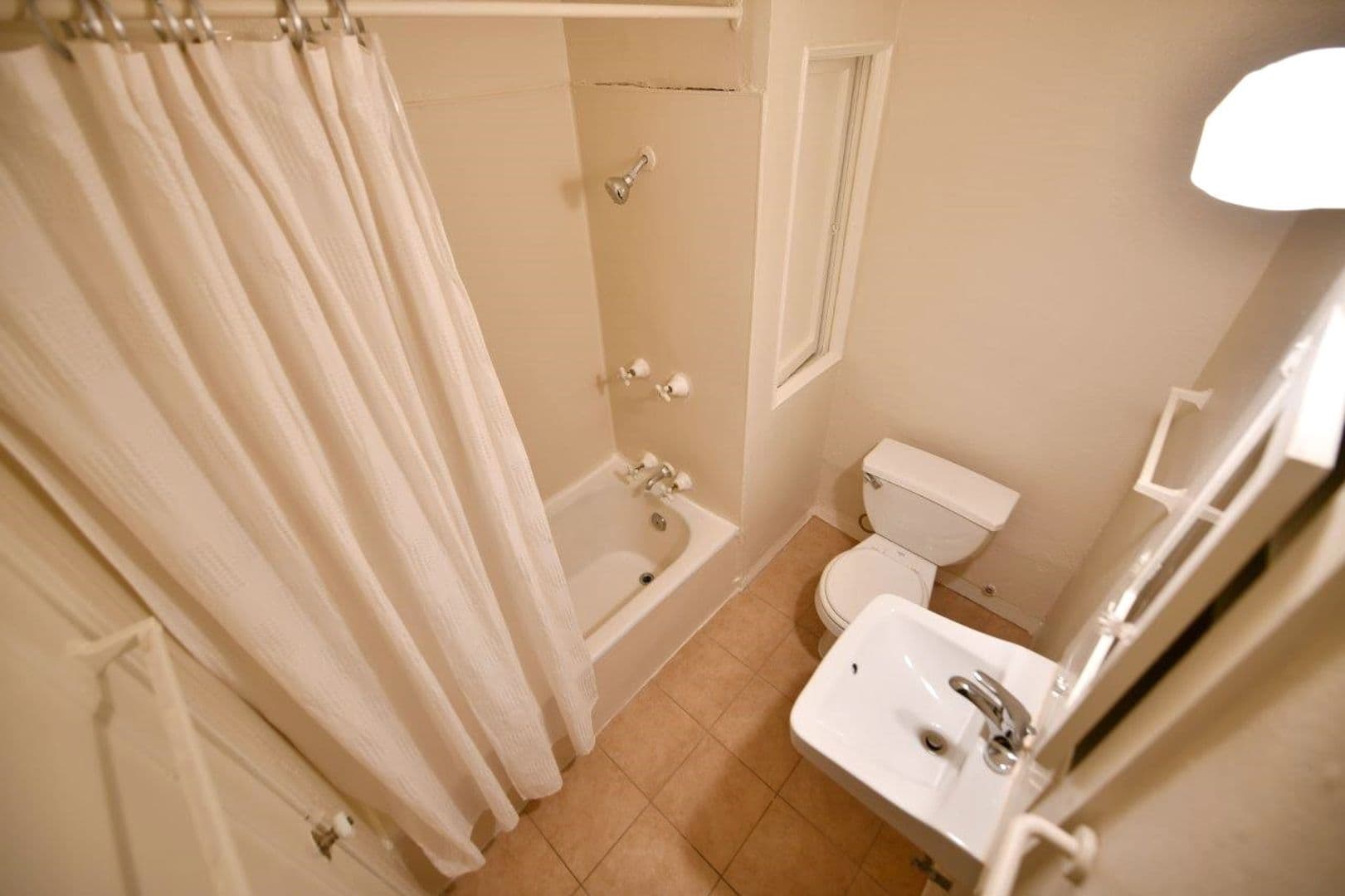 Martinez Apartment: 1131 Pine Street
