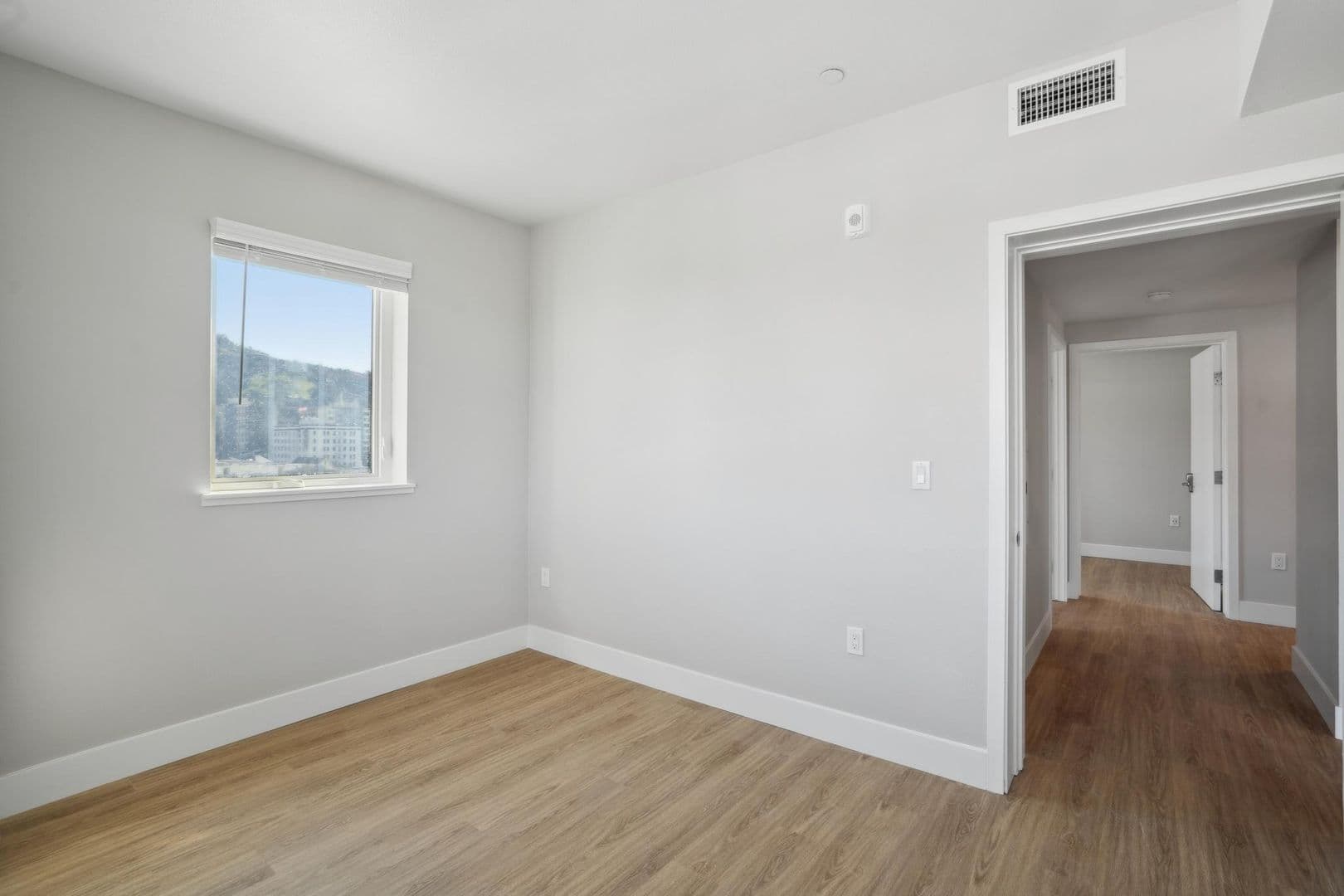 Berkeley Apartment: 2480 Bancroft Way