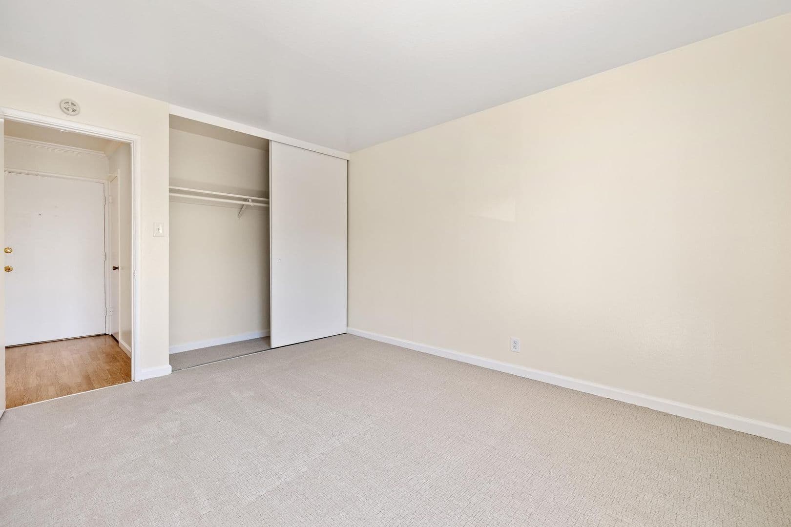 Oakland Apartment: 1435 3rd Avenue