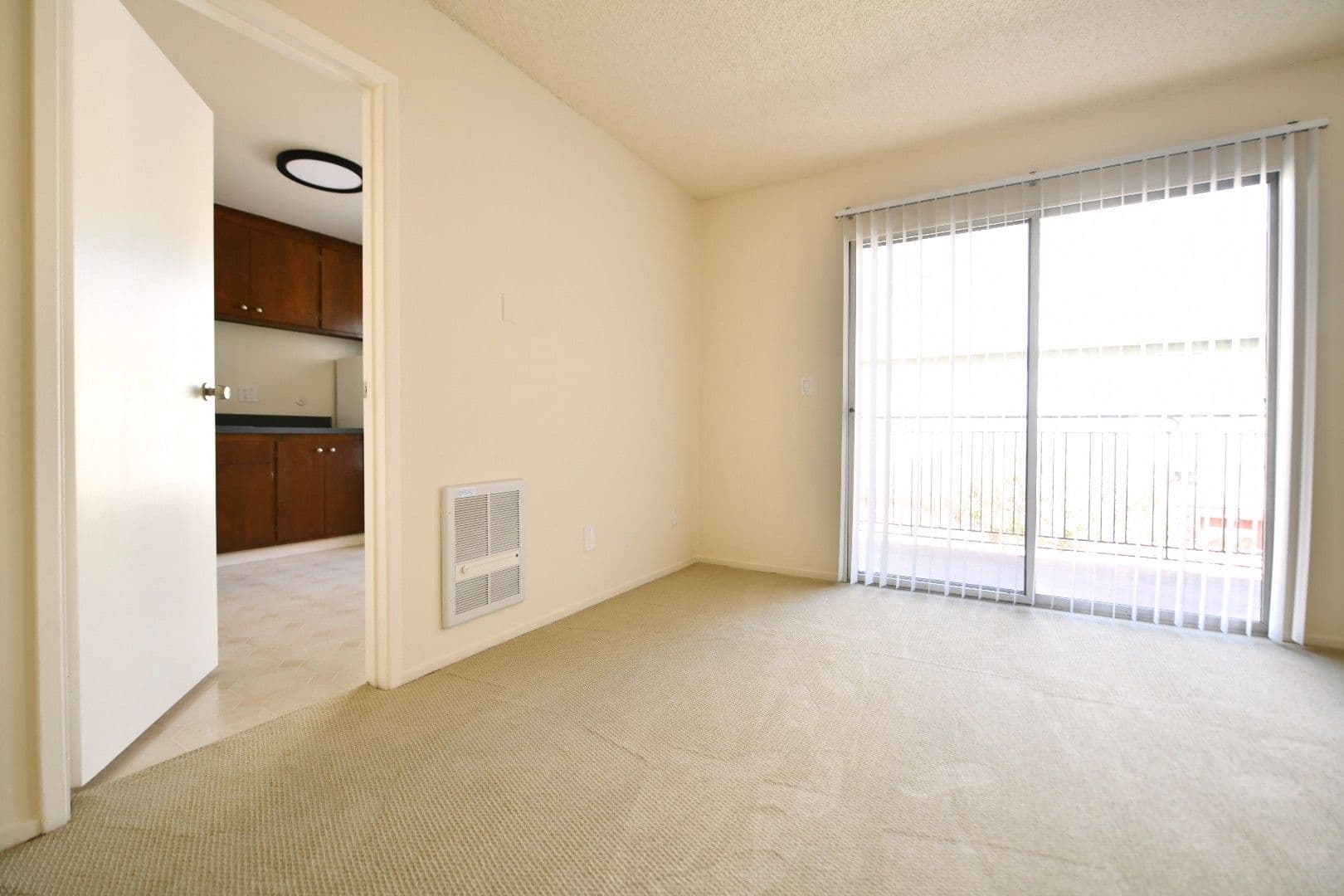 Oakland Apartment: 1570 Jackson Street