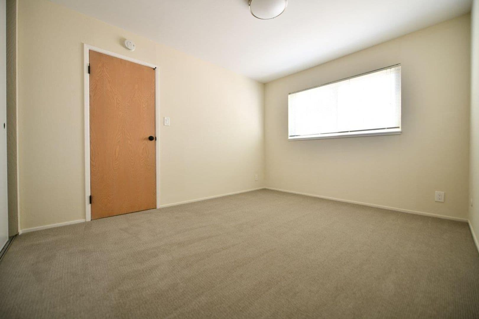 Oakland Apartment: 275 41st Street