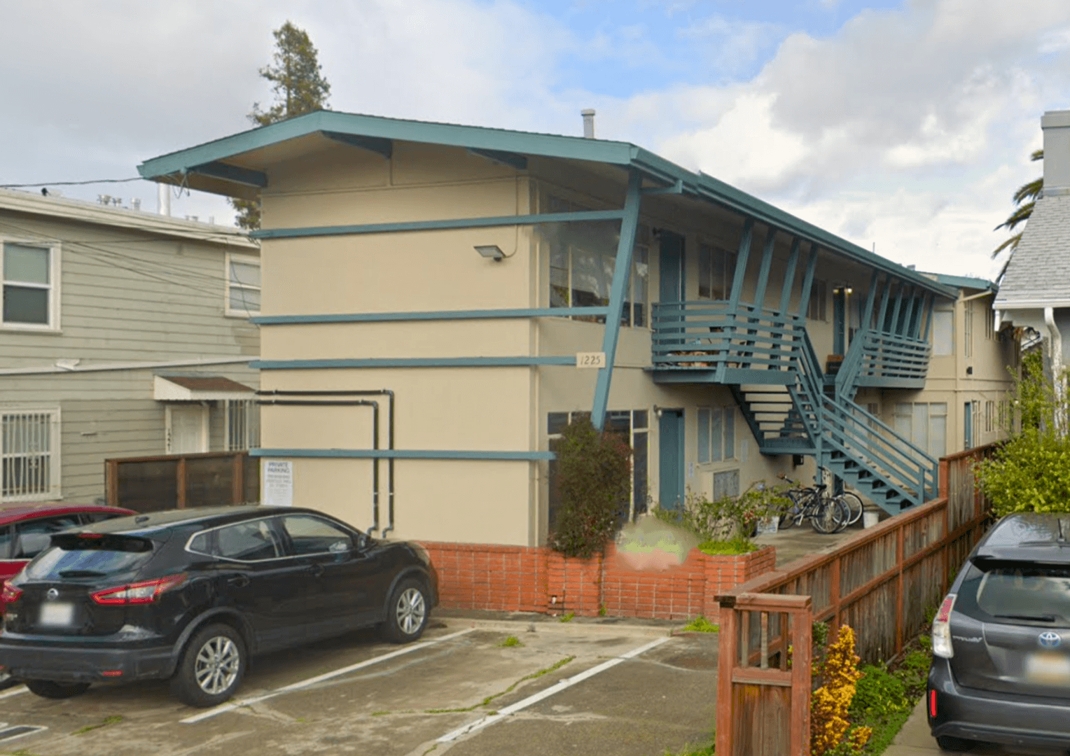 Berkeley Apartment: 1225 Ashby Avenue