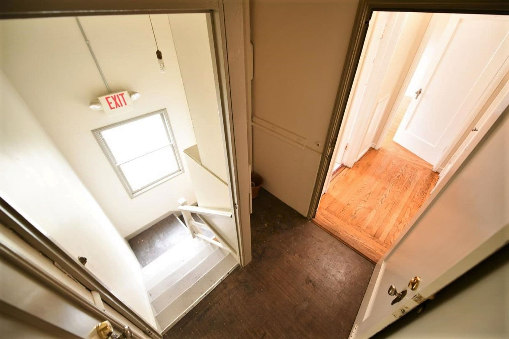 Oakland Apartment: 373 Orange Street
