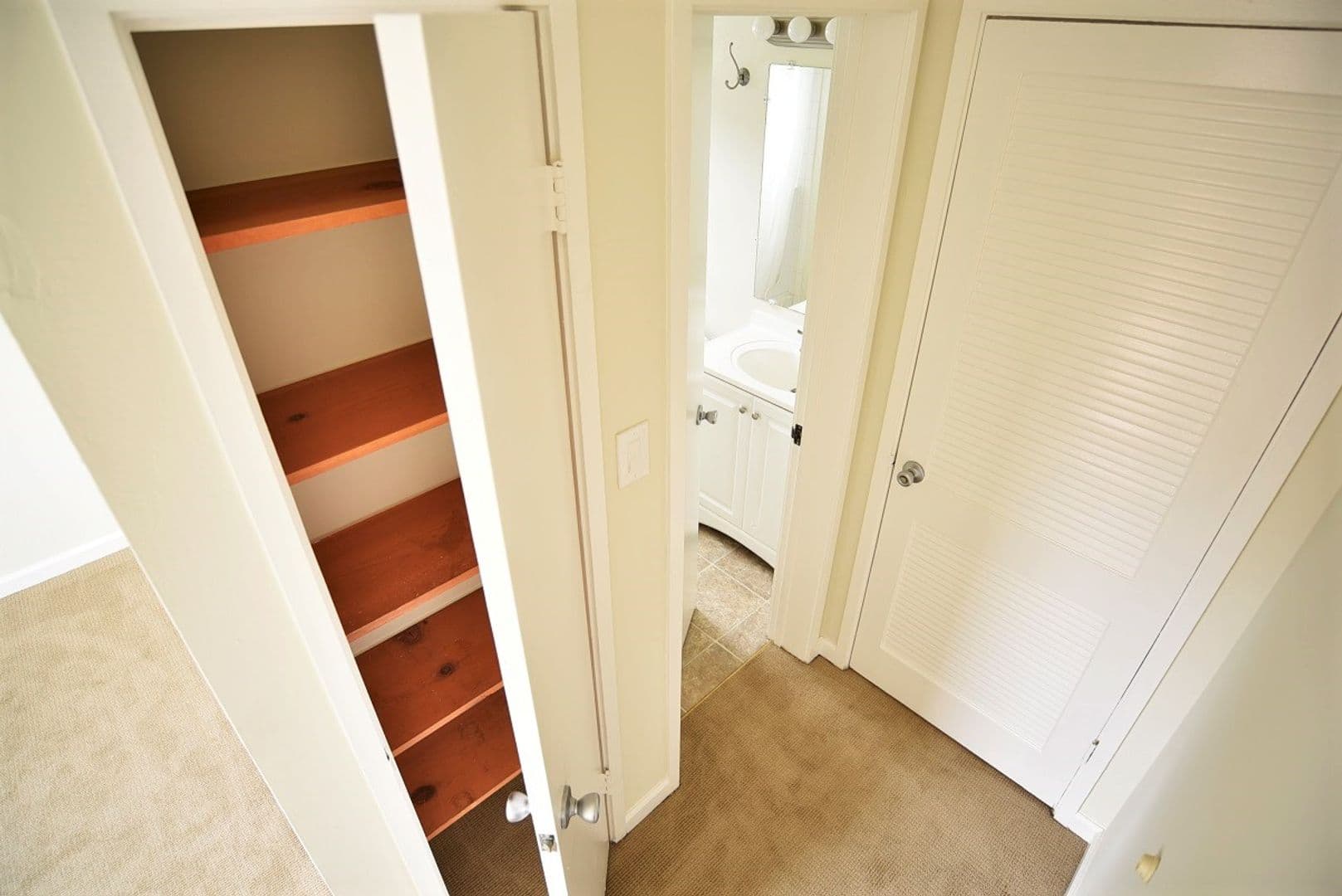 Berkeley Apartment: 2415 College Avenue
