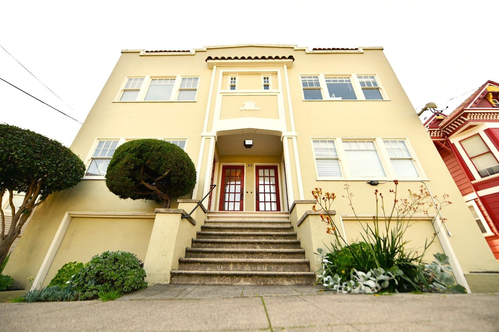 Oakland Apartment: 33-35 Yosemite Avenue