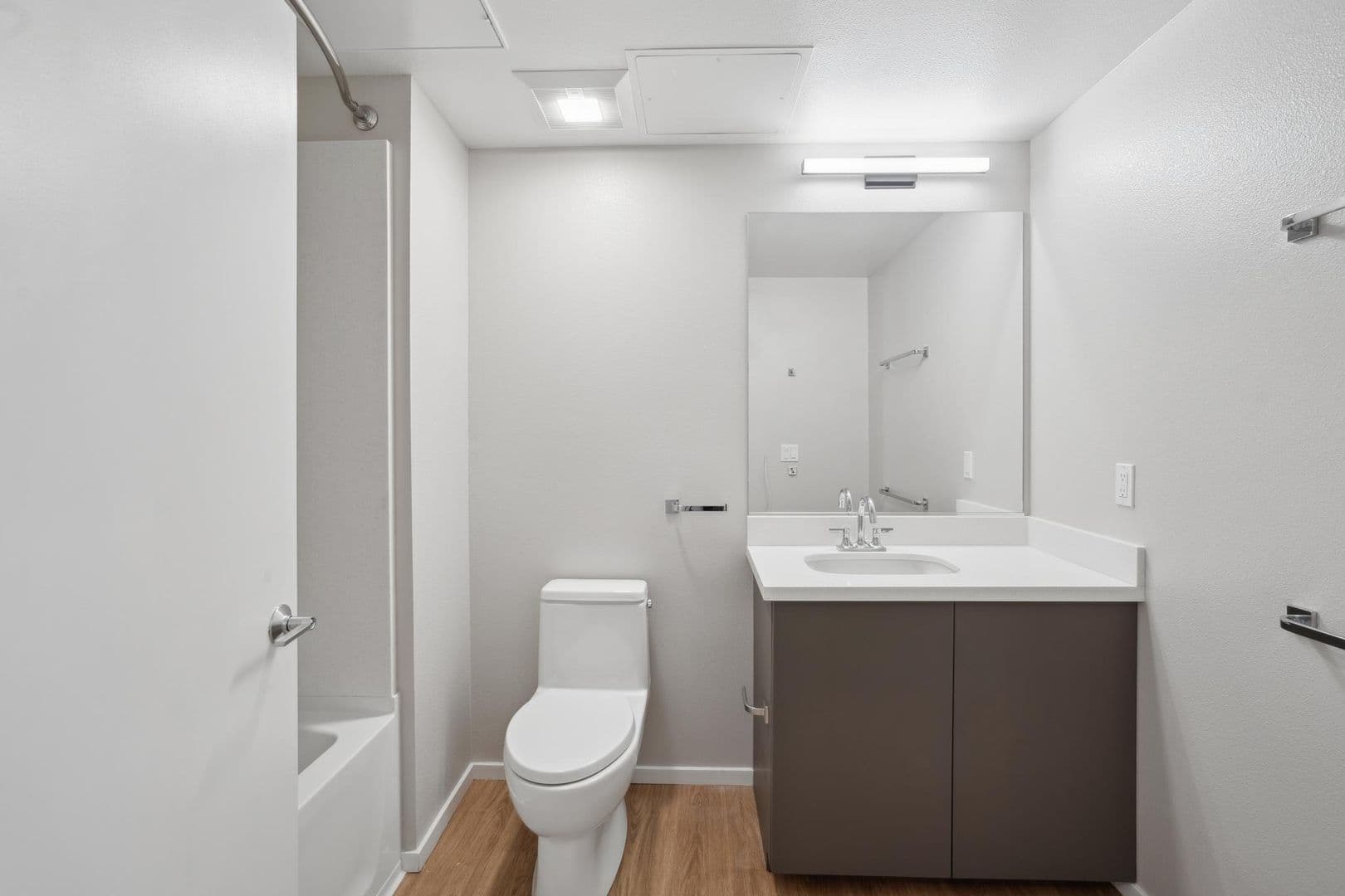 Berkeley Apartment: 2480 Bancroft Way