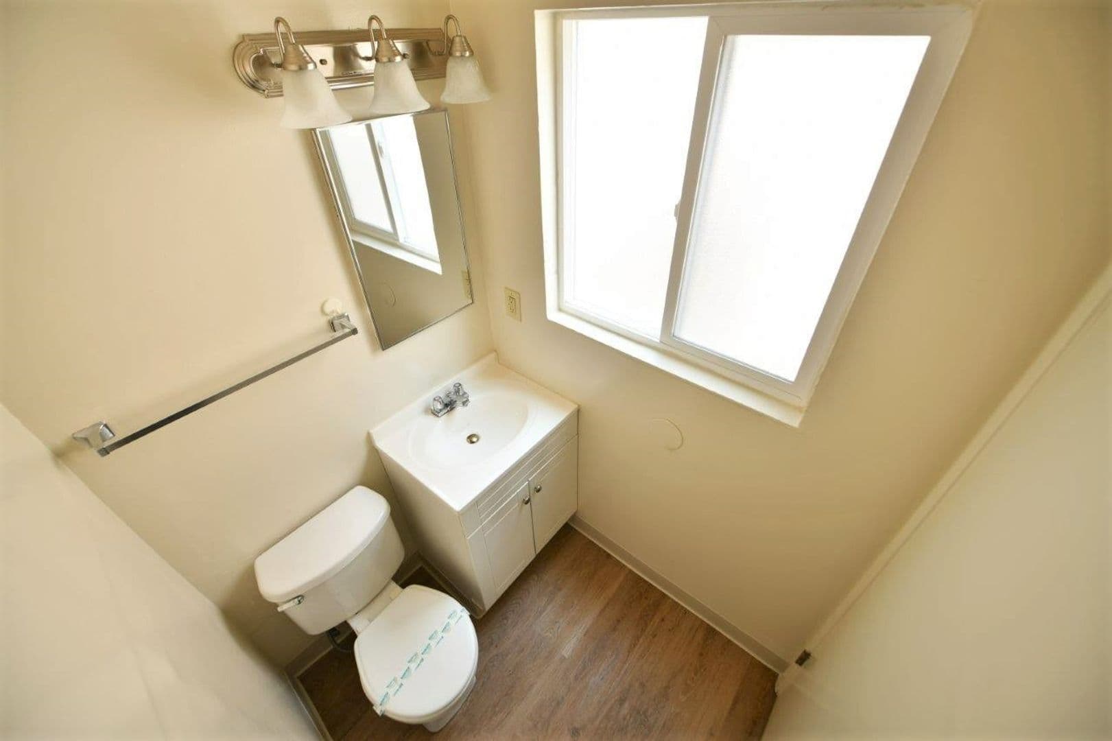 Berkeley Apartment: 2514 College Avenue