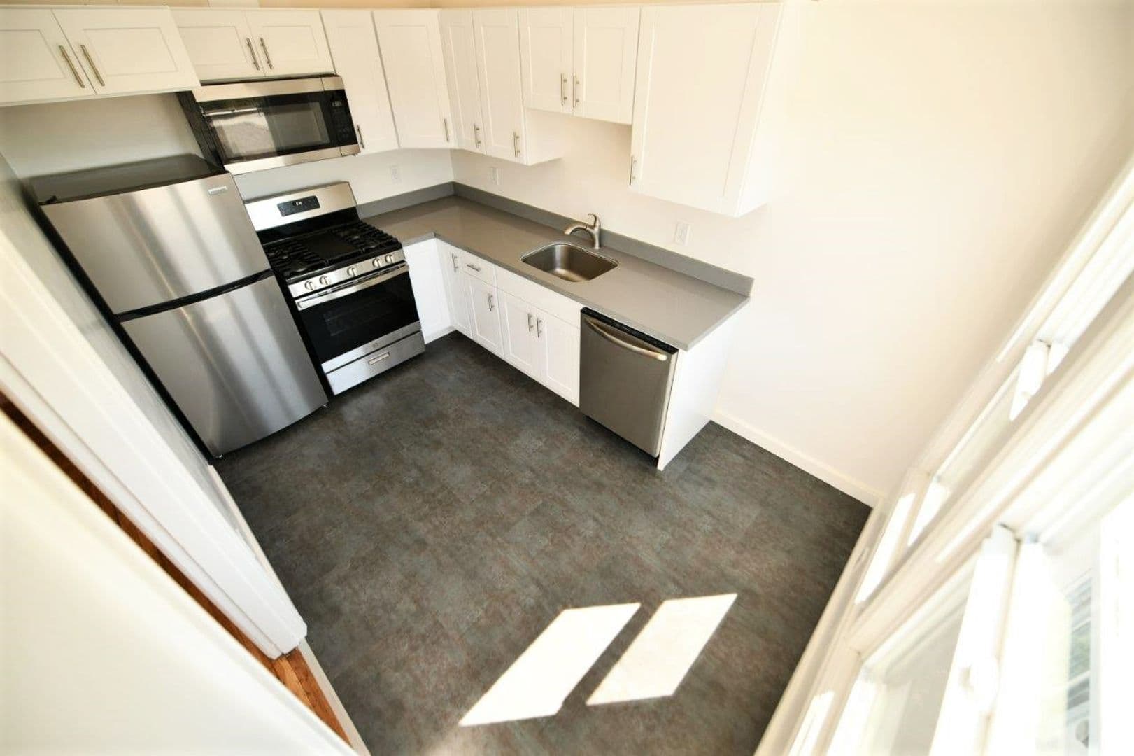 Oakland Apartment: 721 40th Street
