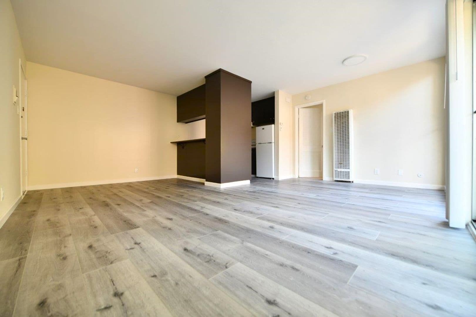Berkeley Apartment: 2415 College Avenue