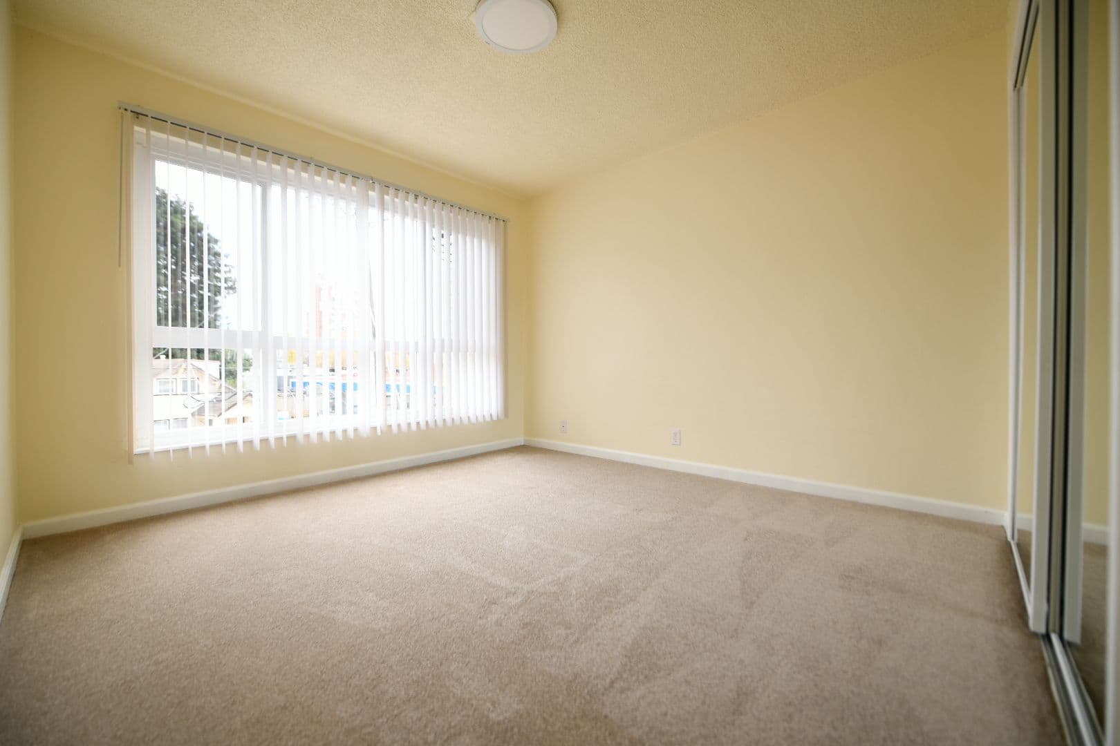 Oakland Apartment: 433 Perkins Street