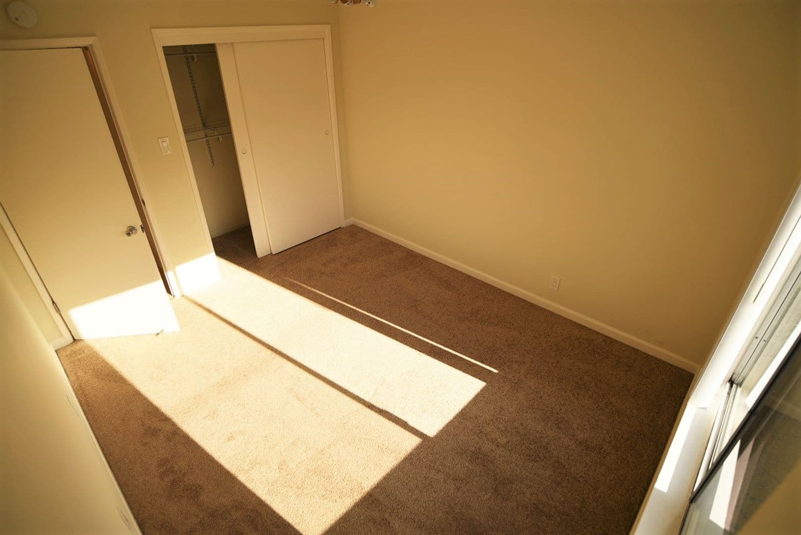 Oakland Apartment: 1738 4th Avenue