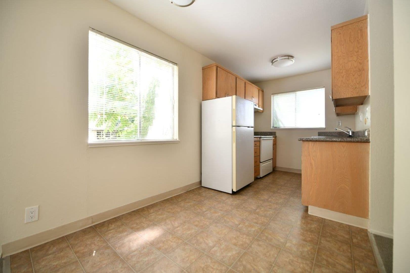 Oakland Apartment: 275 41st Street