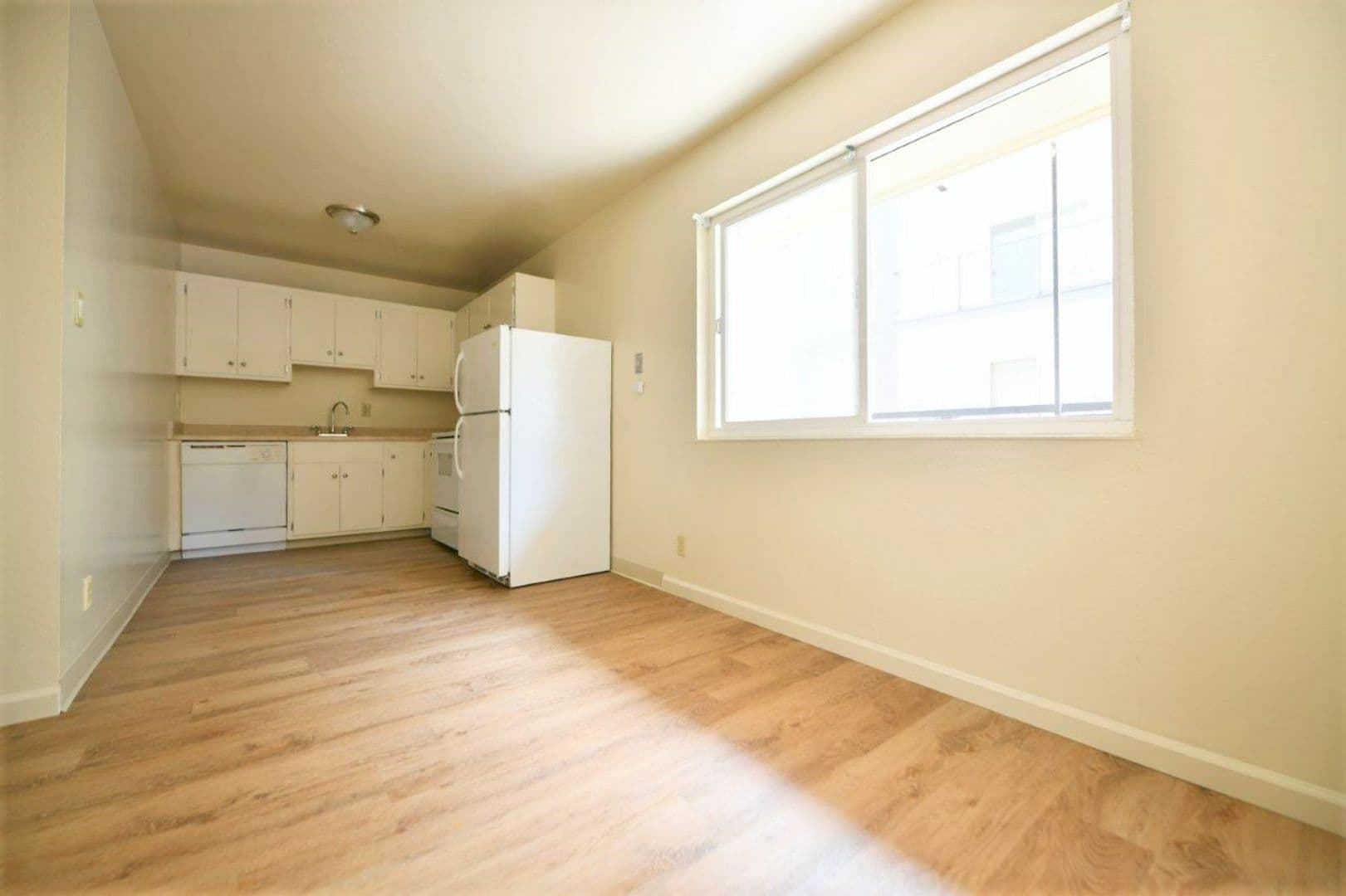 Berkeley Apartment: 2514 College Avenue