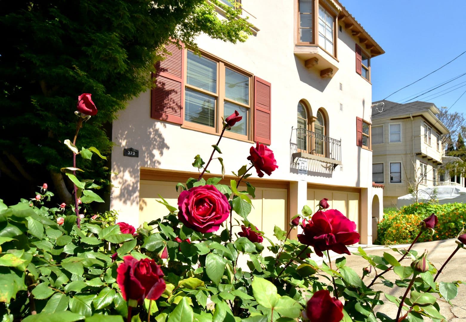 Oakland Apartment: 373 Orange Street