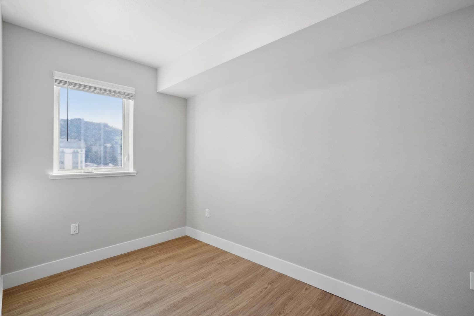 Berkeley Apartment: 2480 Bancroft Way