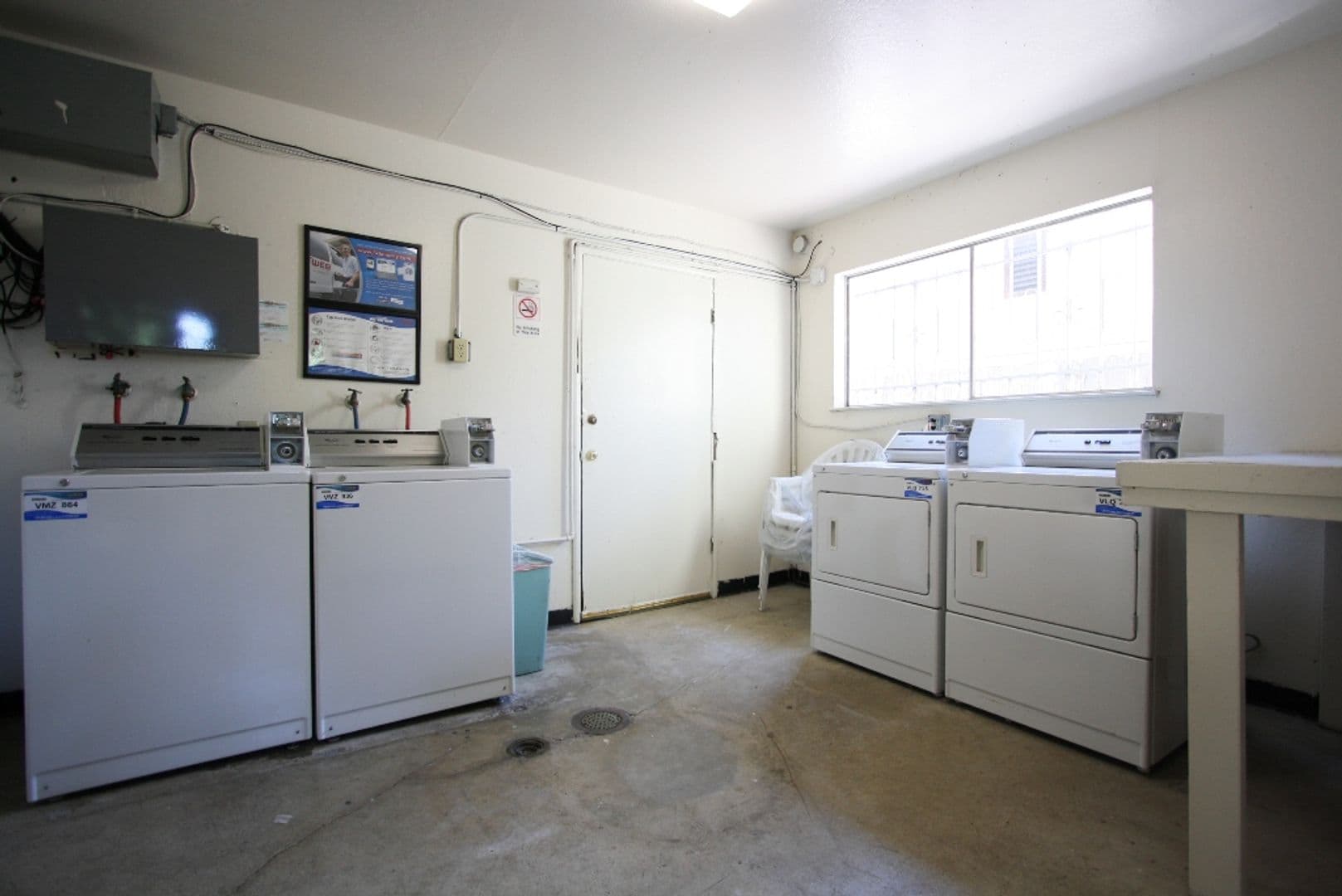 Oakland Apartment: 3901 Ruby Street