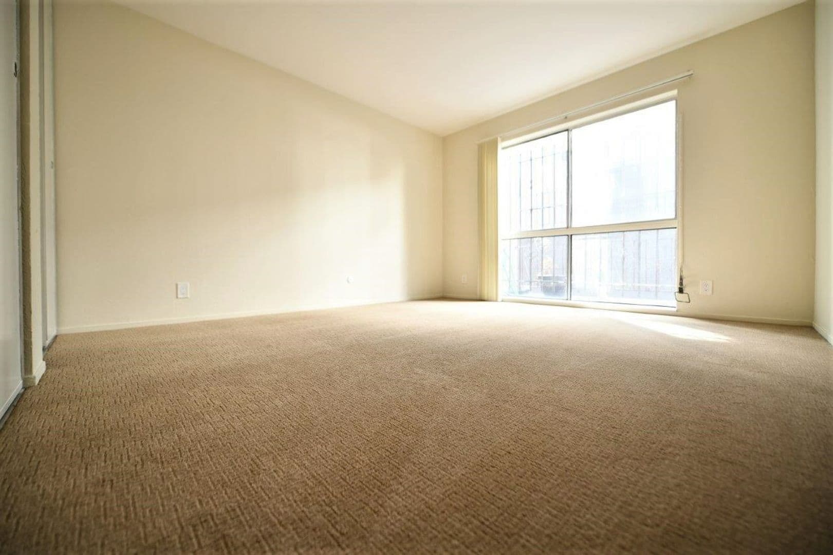 Oakland Apartment: 366 Euclid Avenue