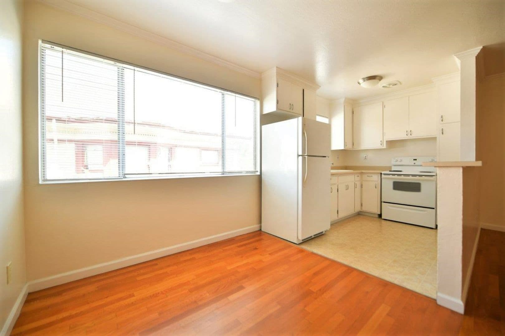 Oakland Apartment: 434 E. 17th Street