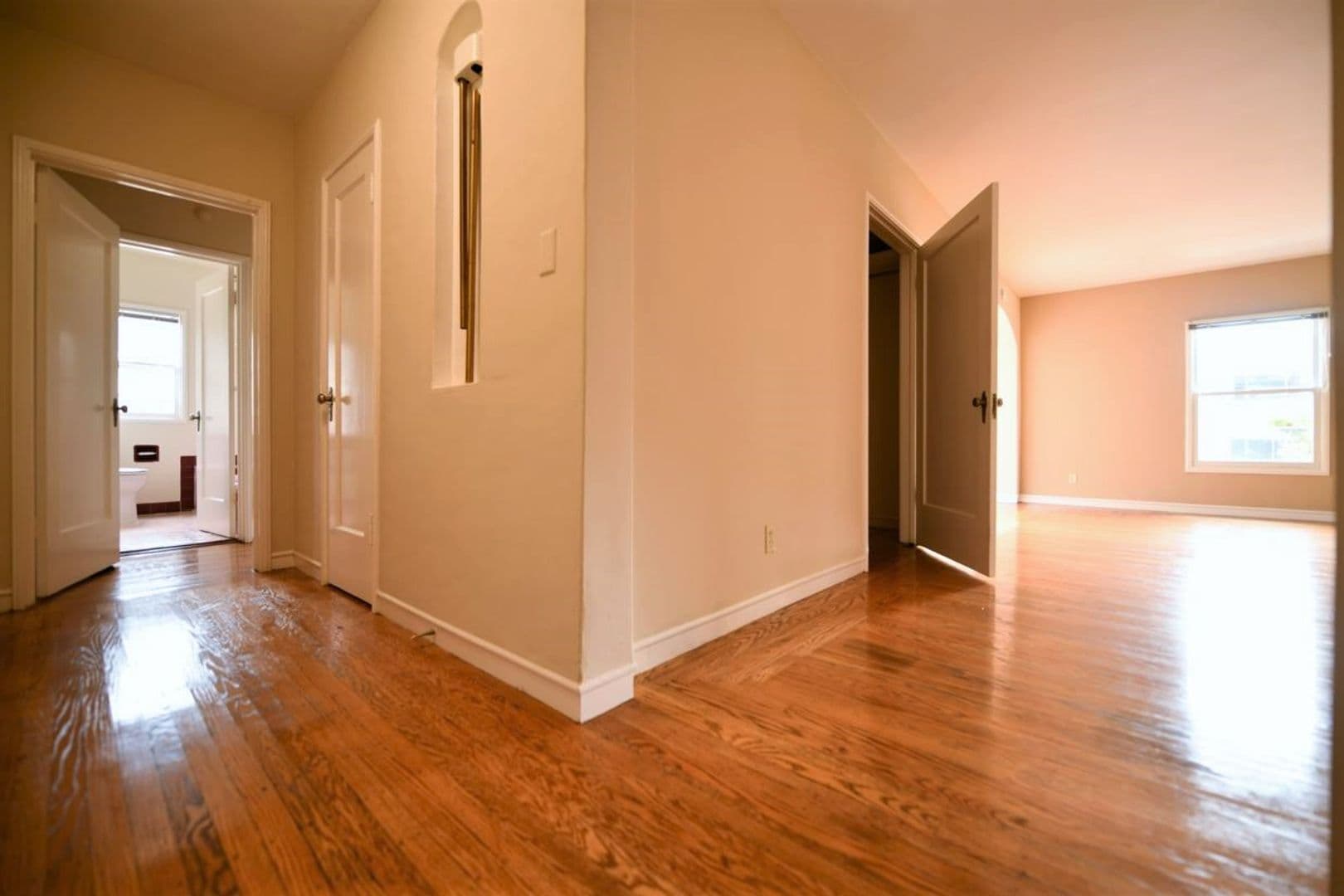 Oakland Apartment: 373 Orange Street