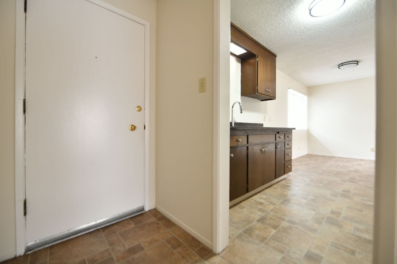 Berkeley Apartment: 2725 Haste Street