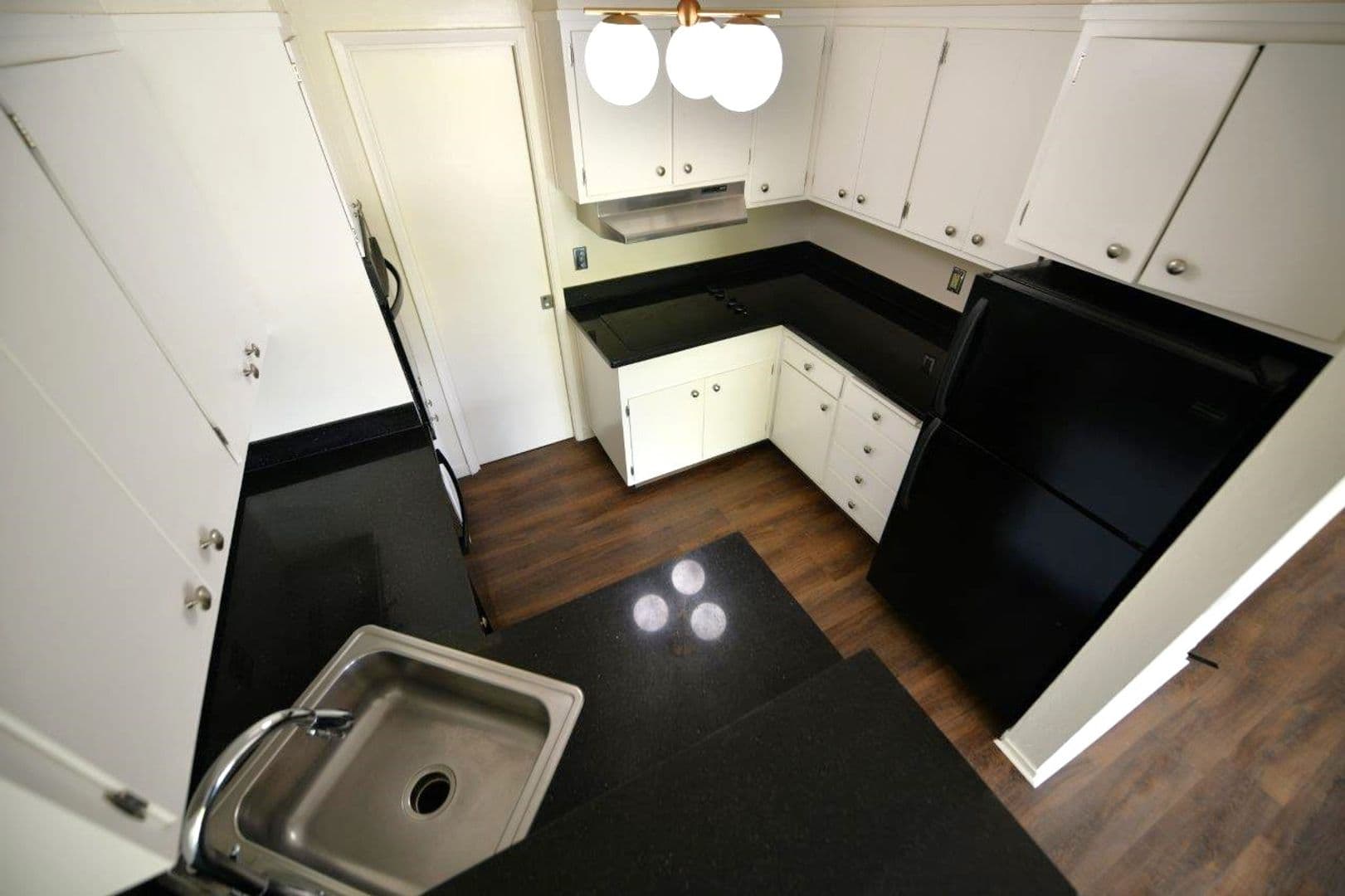 Oakland Apartment: 5401 Broadway Terrace