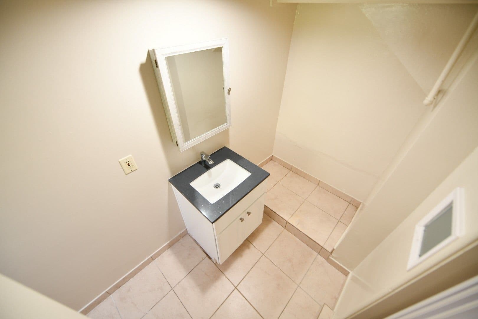 Berkeley Apartment: 2012 Channing Way