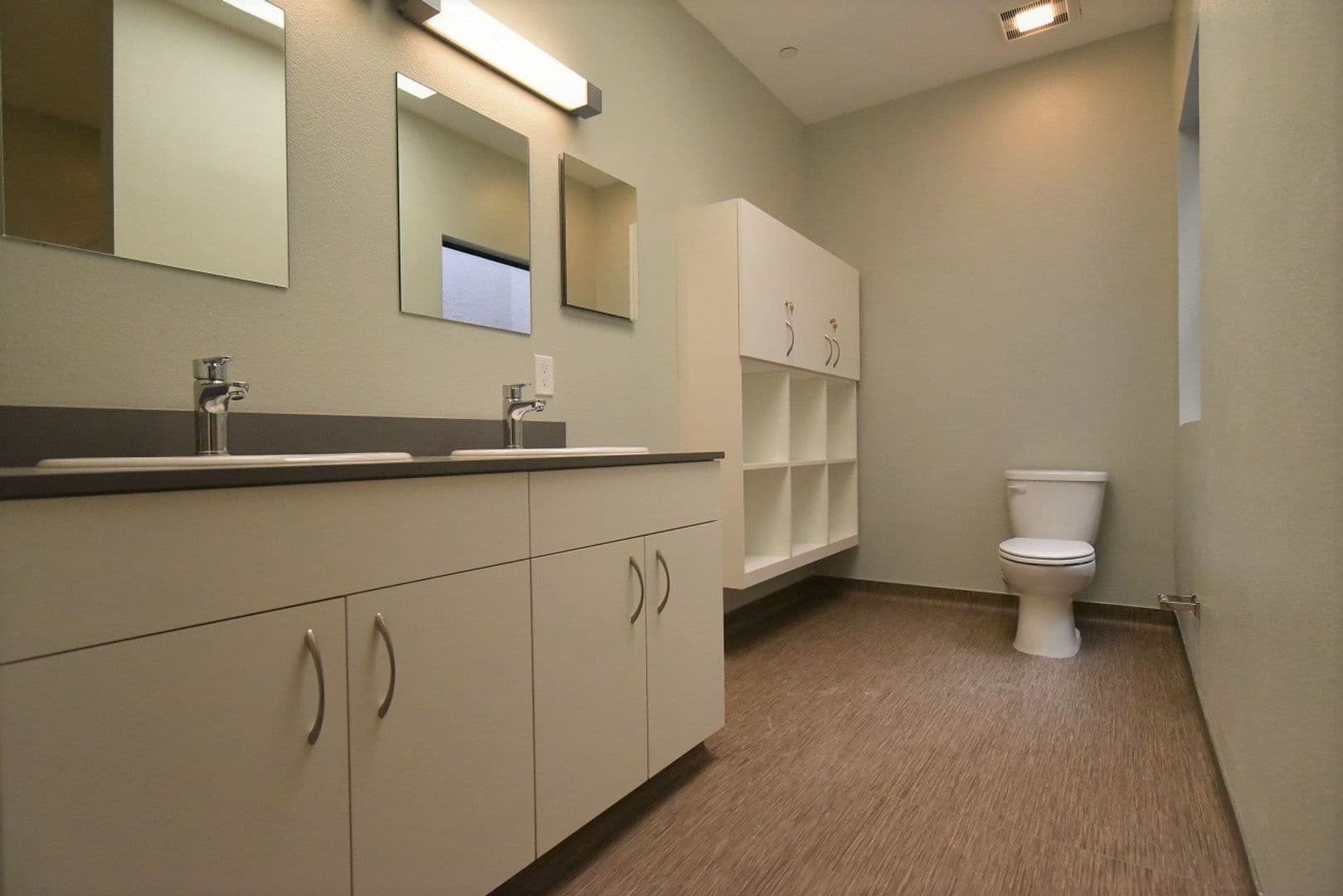 Berkeley Apartment: 2532 Durant Avenue