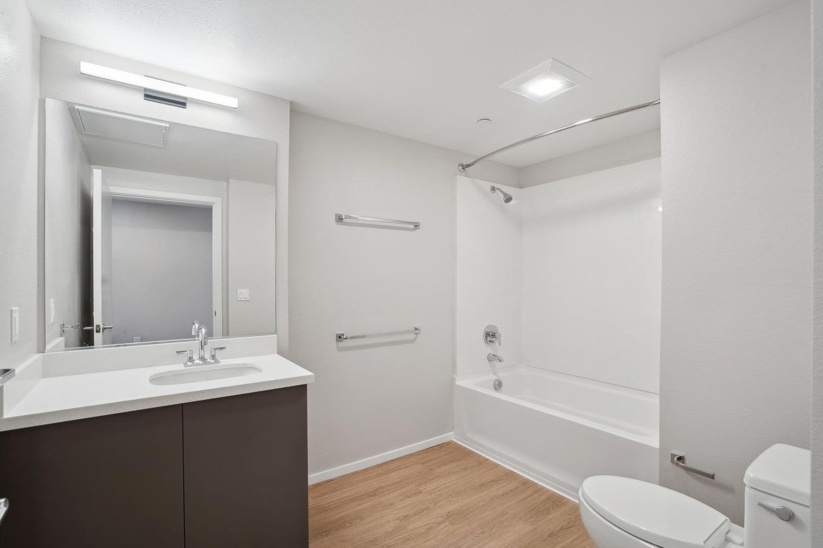 Berkeley Apartment: 2480 Bancroft Way